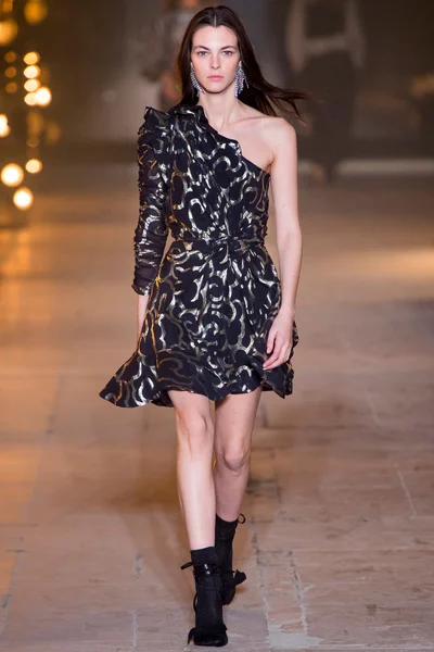 Look 38